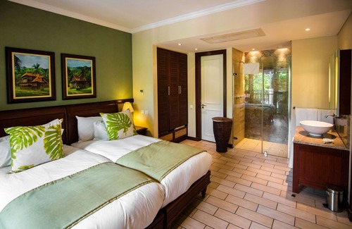 Eden Island Apartment | Luxury Eden Island Apt - 1st Floor,quiet,WiFi,near beach,pool- Health Certified