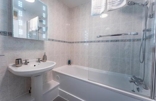 Didcot Apartment | Luxury En-Suite Room 1 in Blewbury Oxfordshire