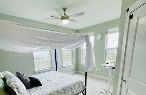 King of Prussia Apartment | Luxury Escape: 3 Bed 2 Bath Oasis in Vibrant King of Prussia