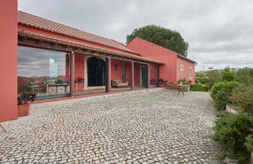 Sobral de Monte Agraco Villa | Luxury Farmhouse with Swimming Pool, By TimeCooler