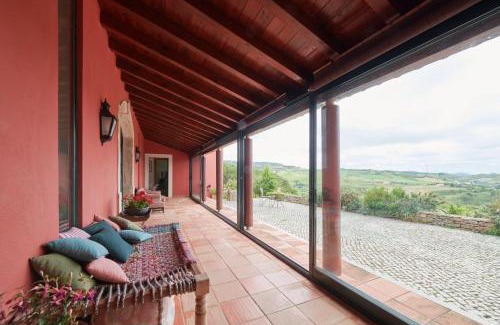 Sobral de Monte Agraco Villa | Luxury Farmhouse with Swimming Pool, By TimeCooler