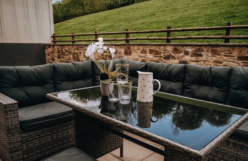 Brecon House | Luxury farmhouse Sleeps 8 hottub Brecon Beacons