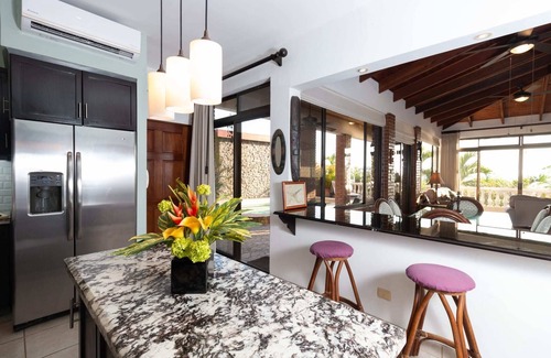 Playa Flamingo House | Luxury Flamingo villa with outdoor bar - pool and magnificent views