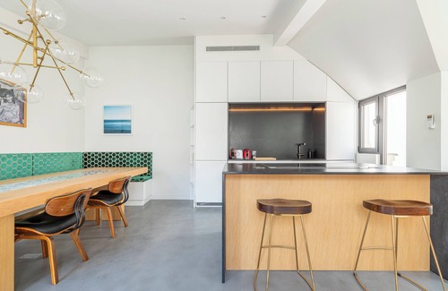 10th Arrondissement Apartment | Luxury Flat With AC "La Verrière du Paradis "