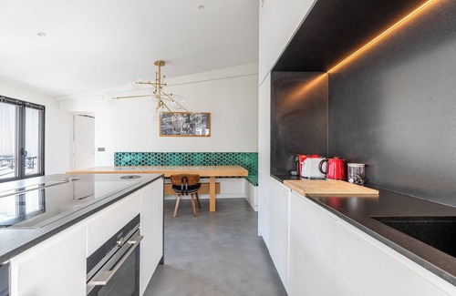 10th Arrondissement Apartment | Luxury Flat With AC "La Verrière du Paradis "