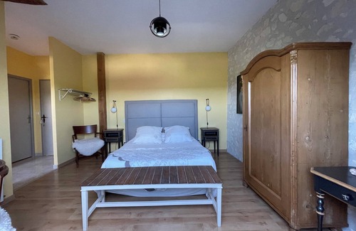 Saint-Jean-Saint-Germain Bed & Breakfast | Luxury bed and breakfast in the heart of the Châteaux de la Loire near Beauval Zoo