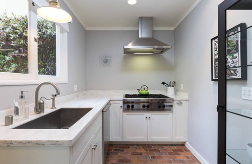 Claremont House | LUXURY GARDEN OASIS IN COVETED CLAREMONT NEIGHBORHOOD