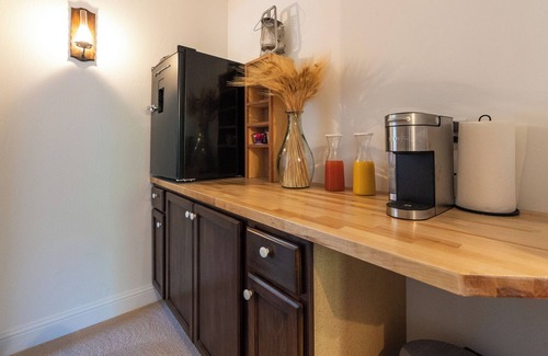 Bonny Doon House | Luxury Garden Villa, in Bonny Doon, with hot tub and game room