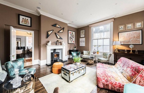 Harleston House | Luxury Georgian House With Sauna Sleeps 19-23