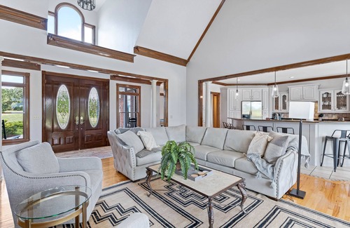 Marshall House | Luxury Getaway Home! Pool~HotTub~Sleeps18