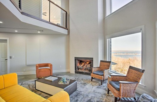 Pottsboro House | Luxury Getaway with Home Theater and Decks!