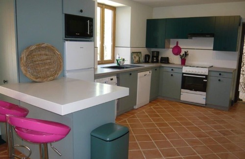 Boisse Cottage | Luxury gite for adult couples, peaceful, open views, large swimming pool