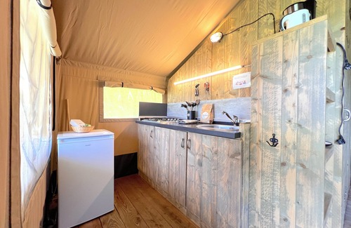 Hulshorst House | Luxury glamping at fun park on the Veluwe