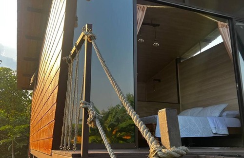 Apiay Boat Rental | Luxury glamping in Ruztico