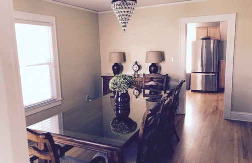 Fayetteville House | Luxury Historic 4 Br Home, In Downtown Fayetteville Near Parks/Trails, Sleeps 11