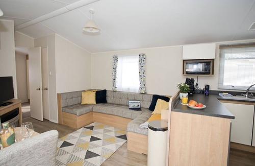 Ringwood Ski Chalet | Luxury holiday retreat set within Oakdene Forest