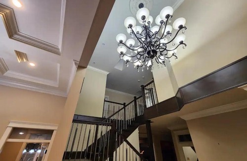 Surrey House | Luxury home 5 mins to surrey central, massive patios and living space
