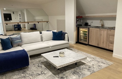 Park Cities House | Luxury Home in Highland Park, close to SMU, Dallas & shopping