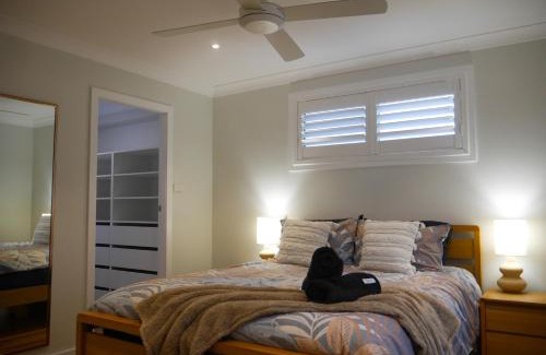 Yowie Bay House | Luxury Home in Yowie Bay - pet friendly