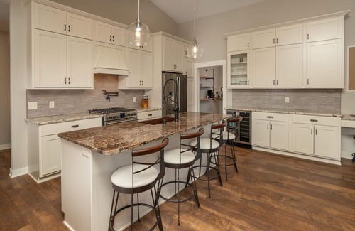 Rochester House | Luxury Home - Minutes from Downtown - 3 Bedroom/2 Bath