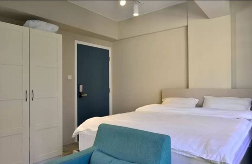 Sheung Wan Apartment | Luxury Home near to Hottest Spot in Town