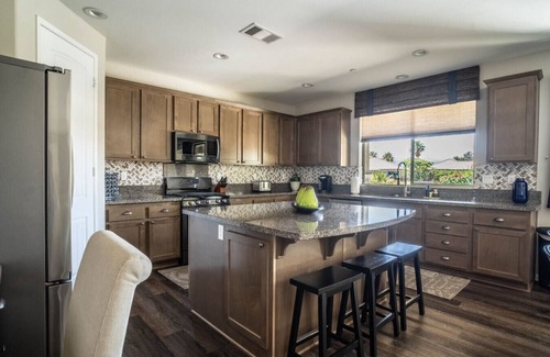 Indio House | Luxury home with Pool/Spa/BBQ