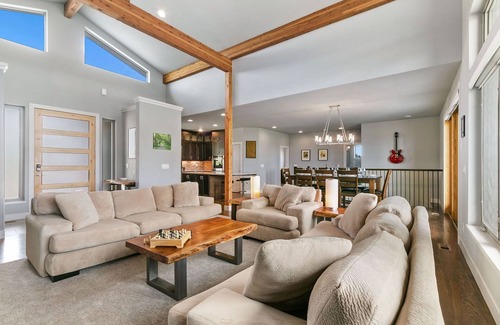 Galeton House | Luxury Home With Spectacular Rocky Mountain Views