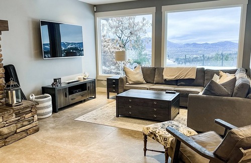 Southwest Mission House | Luxury home with stunning views for a dream vacation
