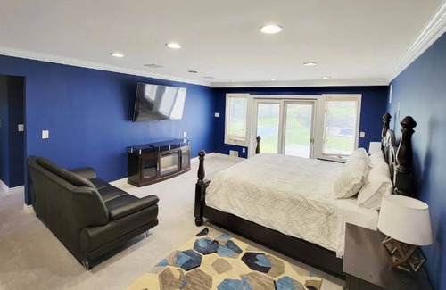 Pomona House | Luxury Home + XL Pool near NYC/Harriman State Park