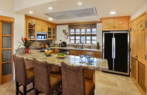 Los Cabos Condo | Luxury Interior w/full resort amenities on Medano Beach!