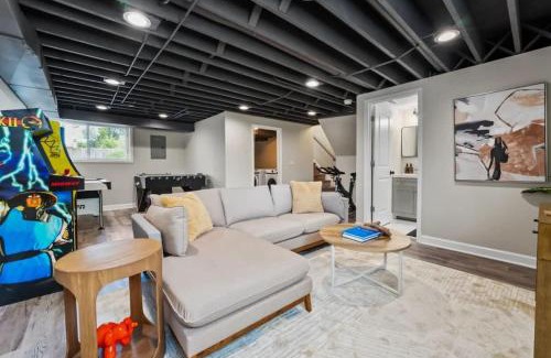 Westchester House | Luxury King Bd w Game Room & Fire Pit 17 miles to Downtown