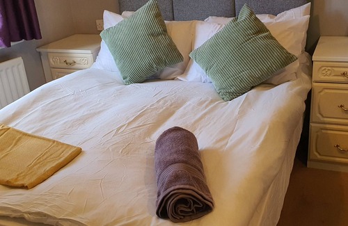 Weston on Trent House | Luxury King House
