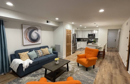Kutzky Park Apartment | Luxury King Suite—Steps from Mayo Clinic Hospital