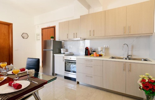 Agios Nikolaos Apartment | Luxury Lake View Center House