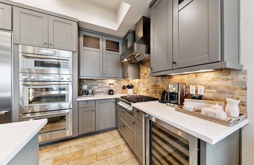 Sierra Shores Condo | Luxury Lakefront Remodel- Views, Hot Tub, Convenience PEAK #13