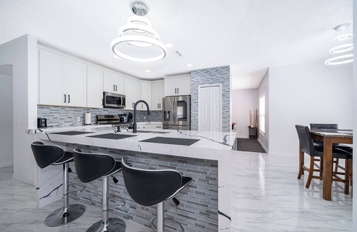 Crescent Lakes House | Luxury Lakeview Home Near Disney