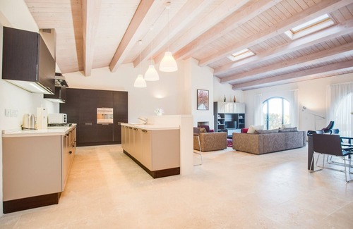 Trequanda Apartment | Luxury & Large Apt. in Siena Resort at Eagle
