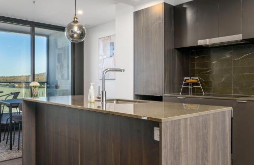 Phillip Apartment | Luxury Living and Pool Views in the Heart of Woden - Hosted by Canstay