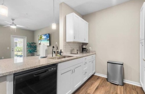 Melbourne Condo | Luxury Living: Condo w/Resort-Style Amenities