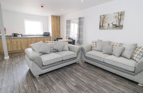 Dyserth Cottage | LUXURY LODGE 46, family friendly, with pool in Dyserth