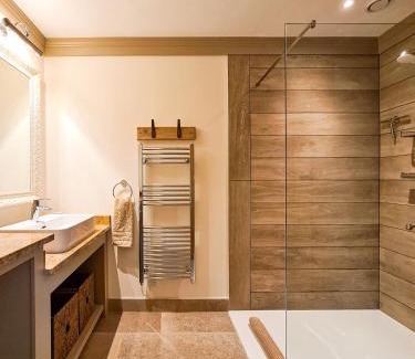 Ewen Villa | Luxury Lodge @ Ewen Barn - private 5* retreat