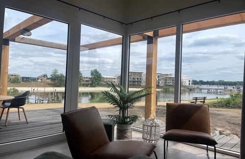 Leuken House | Luxury Lodge with Beach View