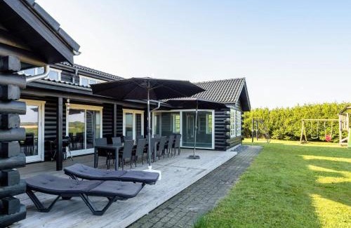 Spøttrup House | Luxury Lodge with Limfjord View - By Traum Ferienwohnungen