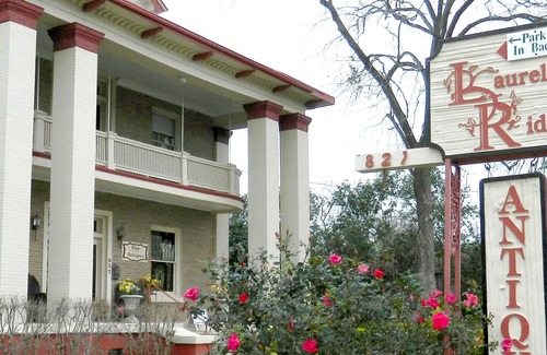 Gonzales House | Luxury Lodging in the Heart of Historic Downtown Gonzales