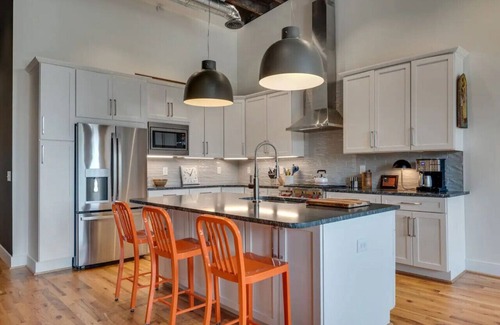 Fayetteville Apartment | Luxury Loft DWTN | Whiskey Trail + River + Lake