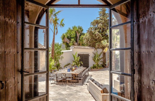 Sant Pere de Ribes Villa | Luxury manor, minutes from the beach, 14 ensuite bedrooms, A/C, central location