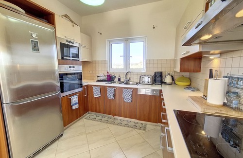 Kilada Villa | Luxury mansion with big pool and sea view