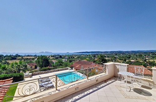 Kilada Villa | Luxury mansion with big pool and sea view