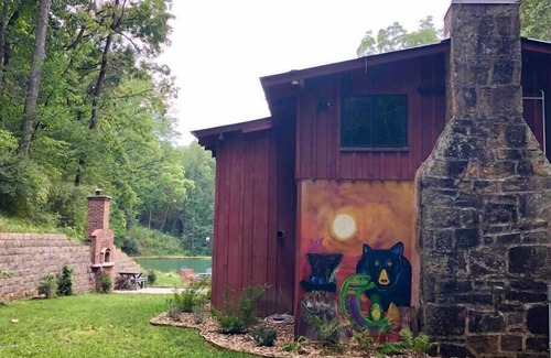 Blacksburg House | Luxury Mill Creek Cabin in Blacksburg
