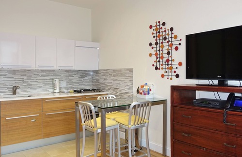 Upper West Side Apartment | Luxury Modern 1 BR Apart UWS Washer/Dryer SPECIAL DISCOUNT FOR LONG TERM STAYS